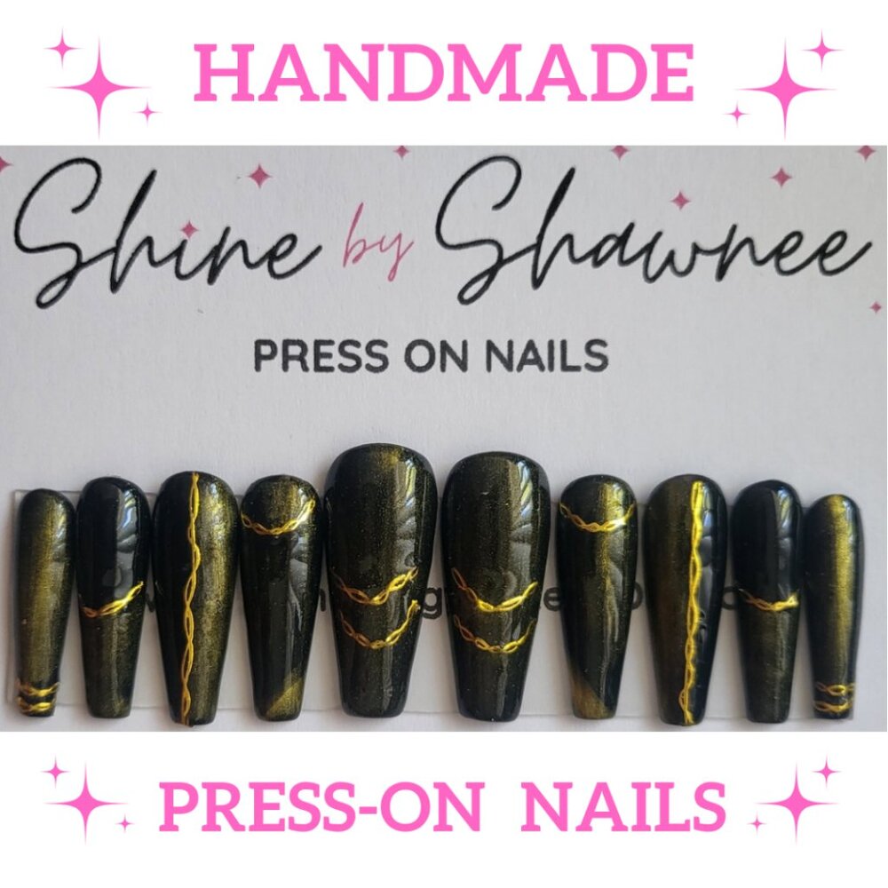 Handmade Luxury Press-On Nails | Sturdy & Reusable | CHAIN REACTION